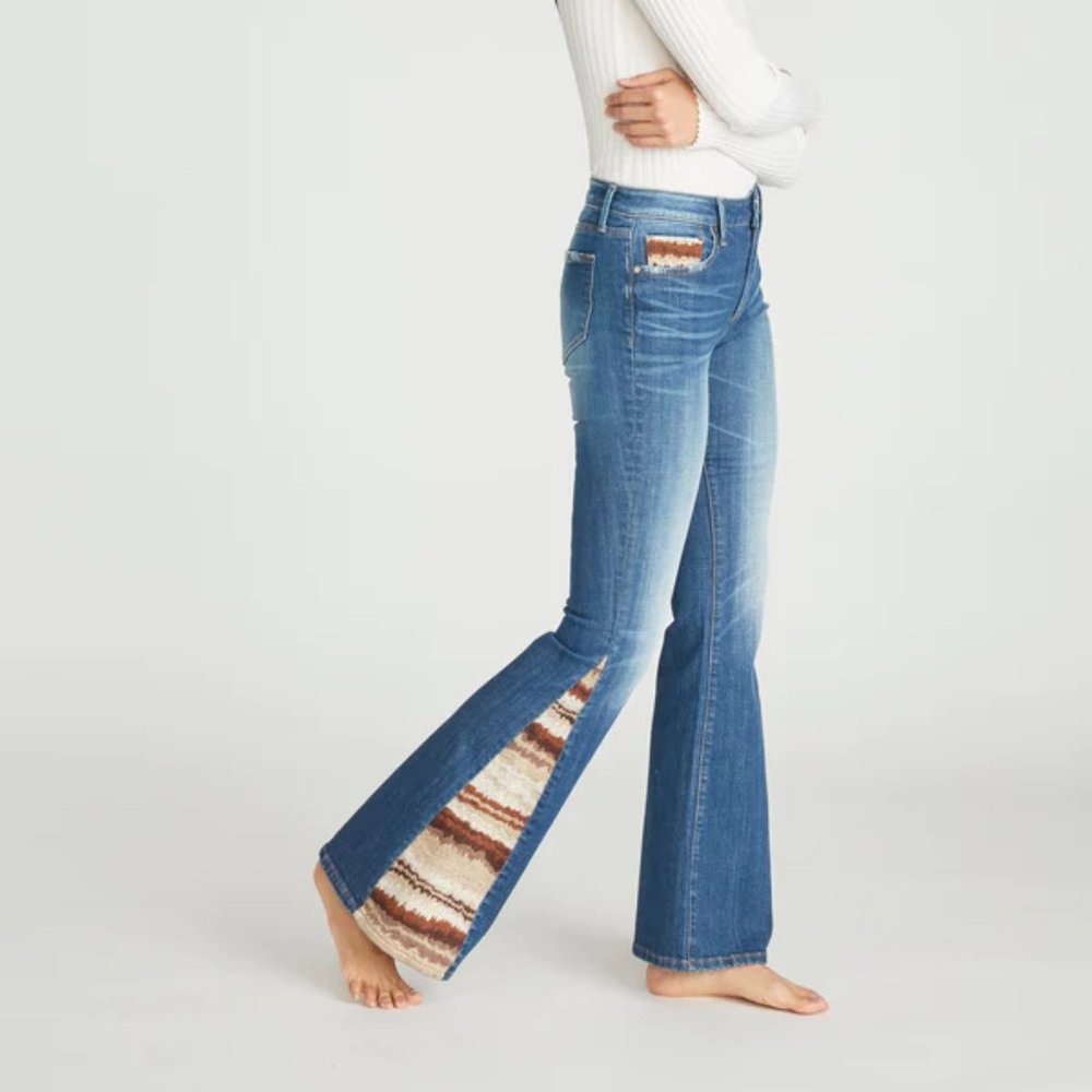 Driftwood Farrah Flare Jeans in Woodland 28
